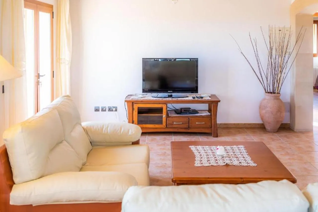 Villa Es Contes By Slow Villas Santanyi