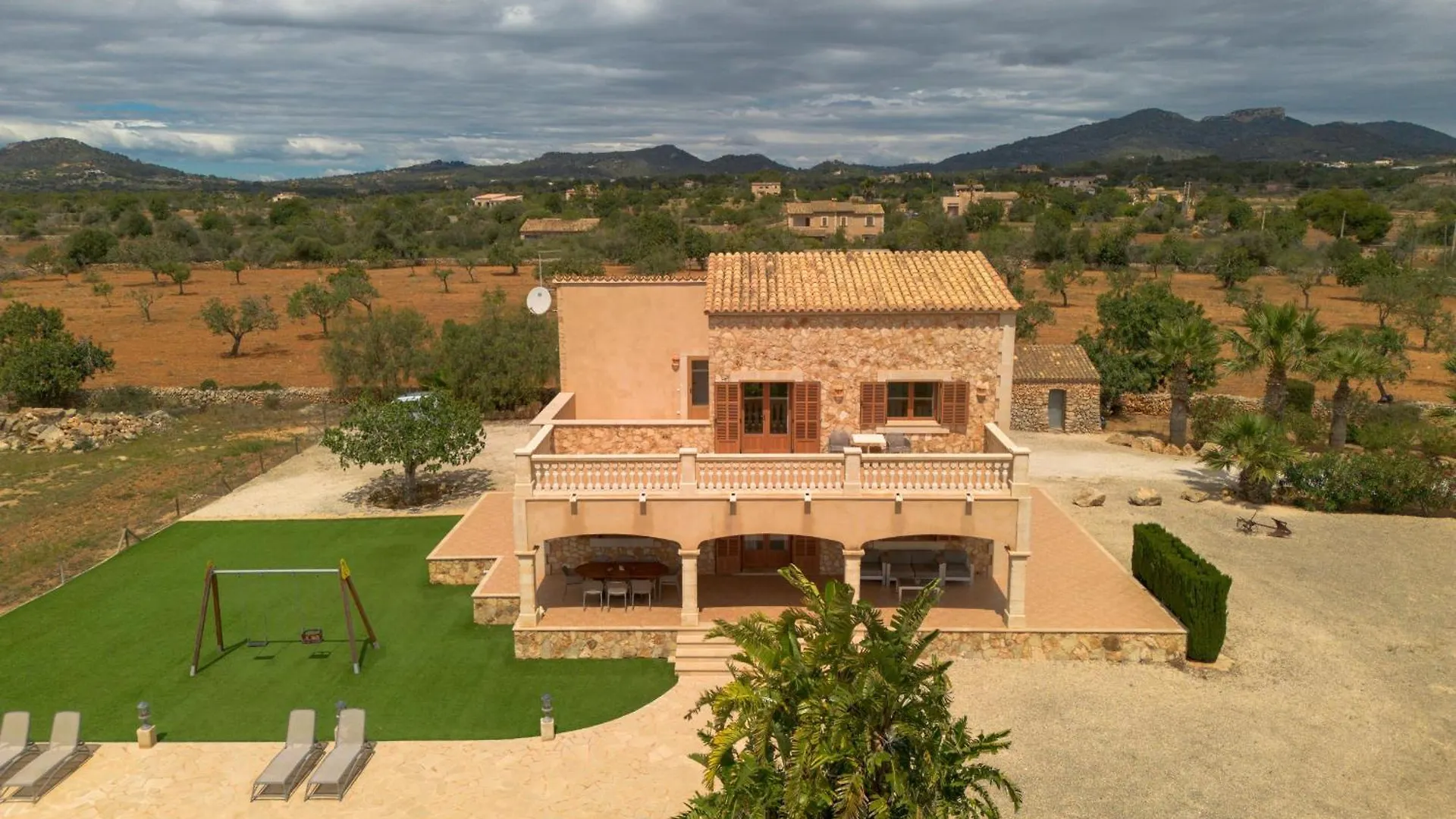 Villa Es Contes By Slow Villas Santanyi Spain